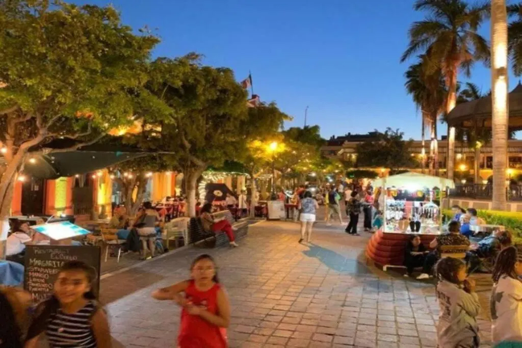 Apartament Marina Del Sol Resort - Beautiful 2 Bdrm Sleeps 8 -Ocean Front Mazatlán