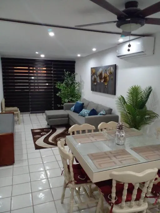 Marina Del Sol Resort - Beautiful 2 Bdrm Sleeps 8 -Ocean Front Mazatlán